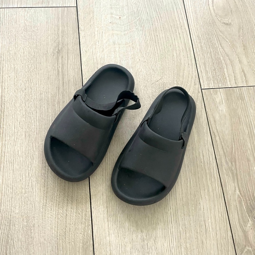 ZARA Kids Rubber Slides